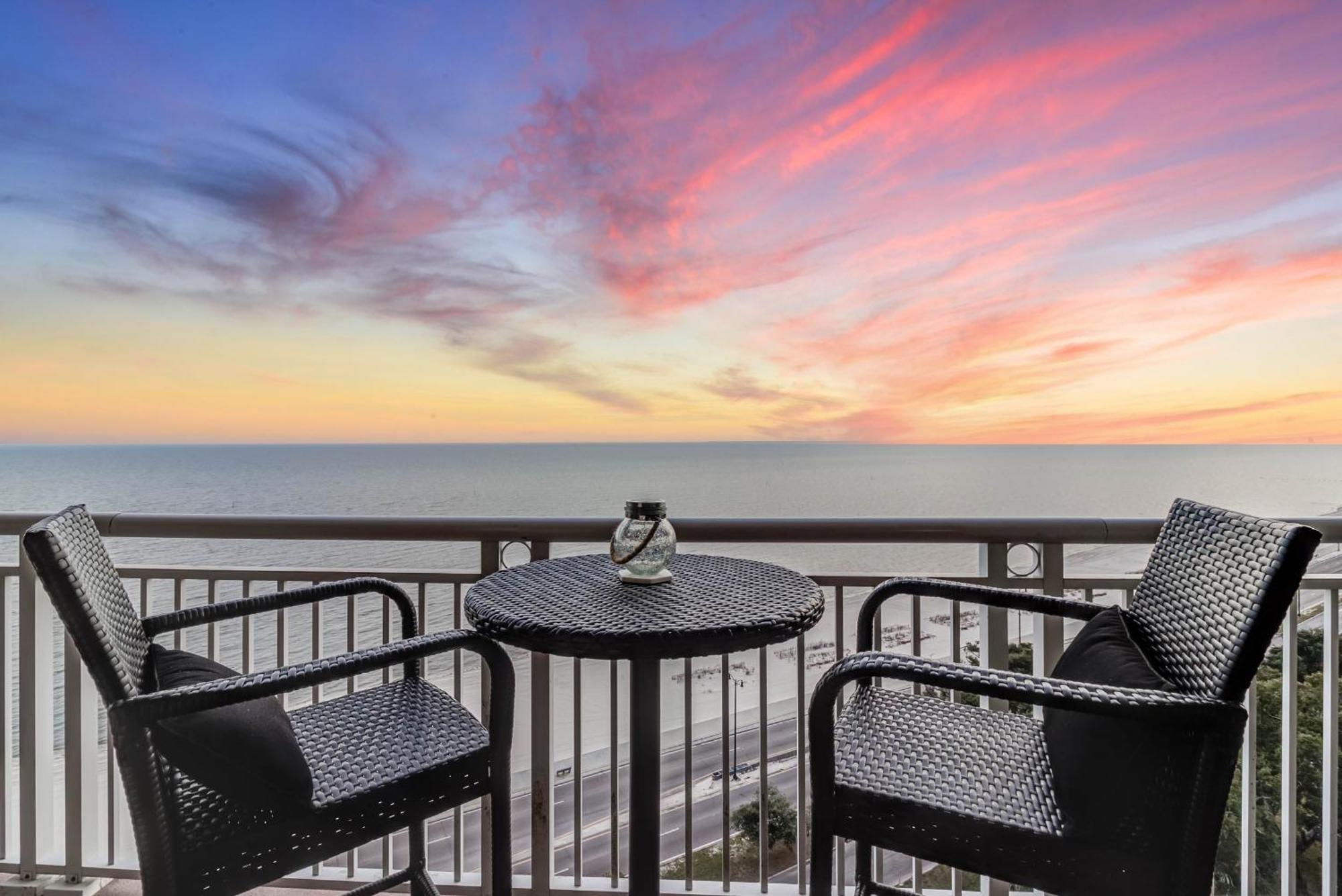 Gorgeous Oceanview 3Br Luxury Condo - Latitude Gulfport Eksteriør billede