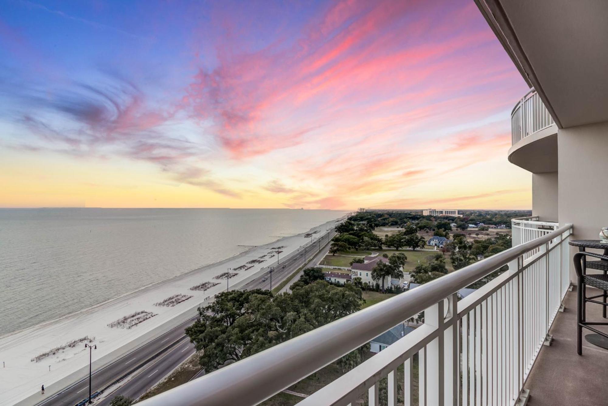 Gorgeous Oceanview 3Br Luxury Condo - Latitude Gulfport Eksteriør billede